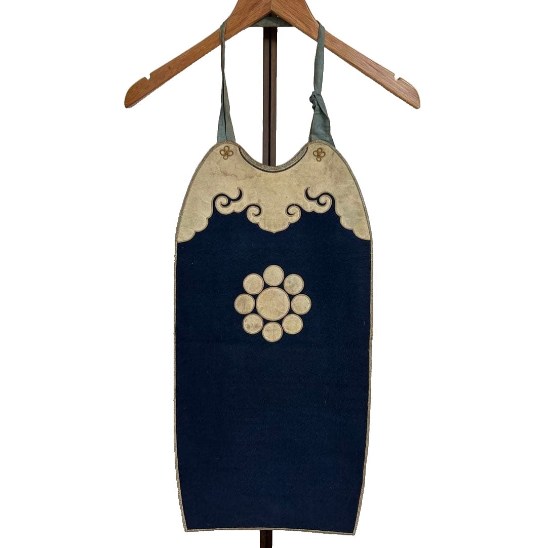 Breastplate with Nine Luminaries Pattern (1 of 3)
