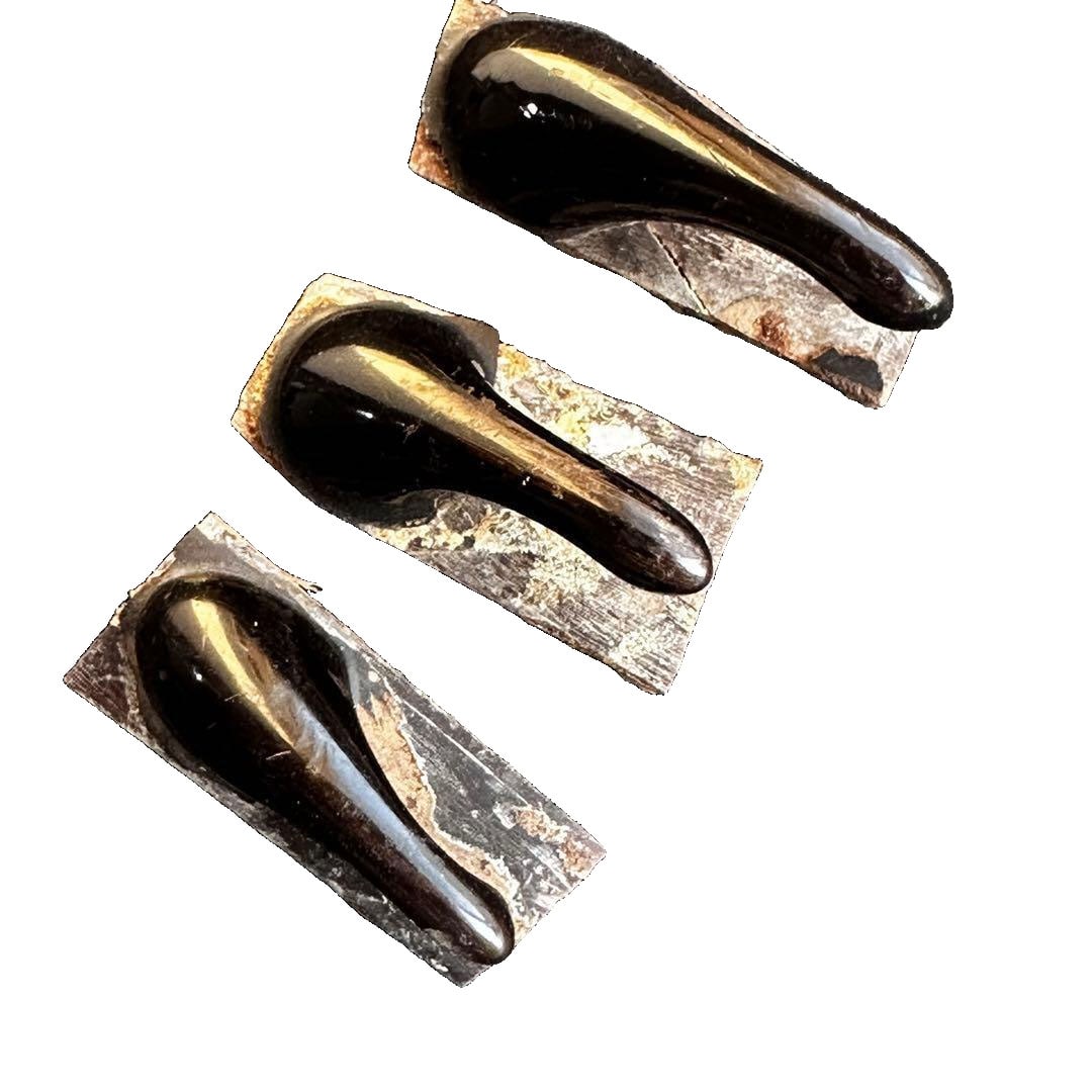 Japanese Sword Fittings, Fukkaku, Mid-Edo Period: Japanese Sword Fittings: Kaeshi-Kaku, Mid-Edo Period This is a kaeshi-kaku, a fitting for a Japanese sword, possibly used for a tanto or wakizashi. It is said to be a work from the mid-Edo period.