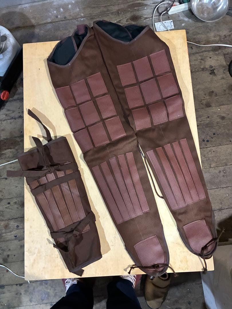 A life-sized folding armor set. - 4