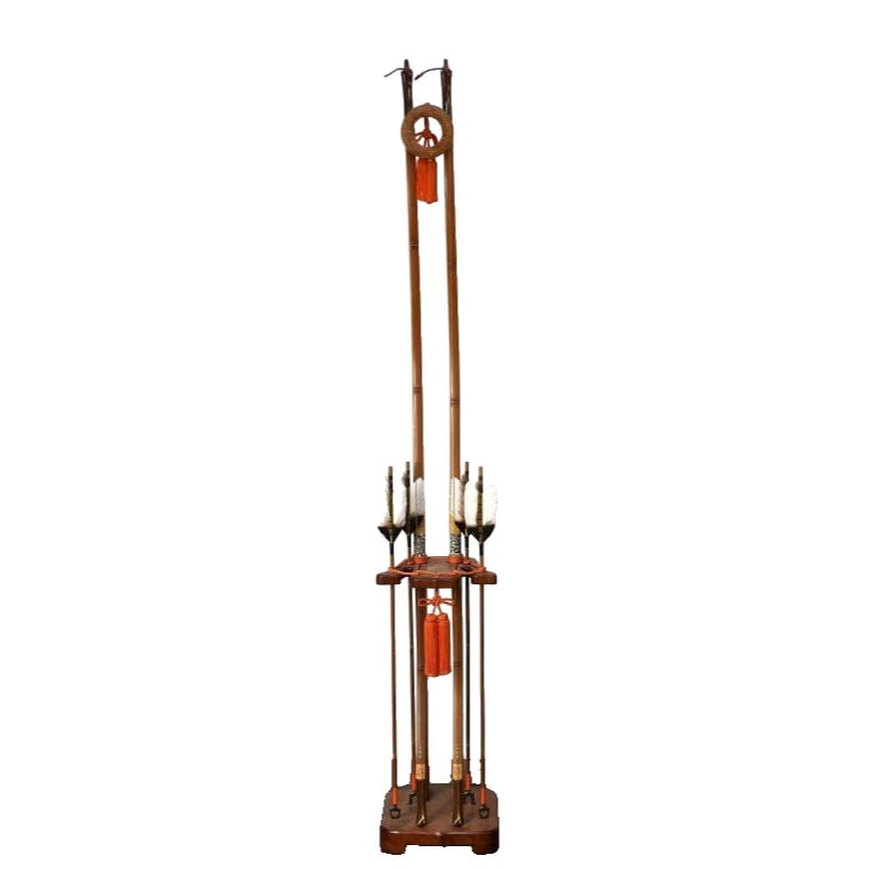 Ogura Shiho, Hamayumi, Nishiki Yumi, Auspicious Ornament: Ogura Shiho, Hama Yumi, Nishiki Yumi, Auspicious Ornament This item is 167 centimeters in height and 25 centimeters in width. It exhibits wear due to its age.