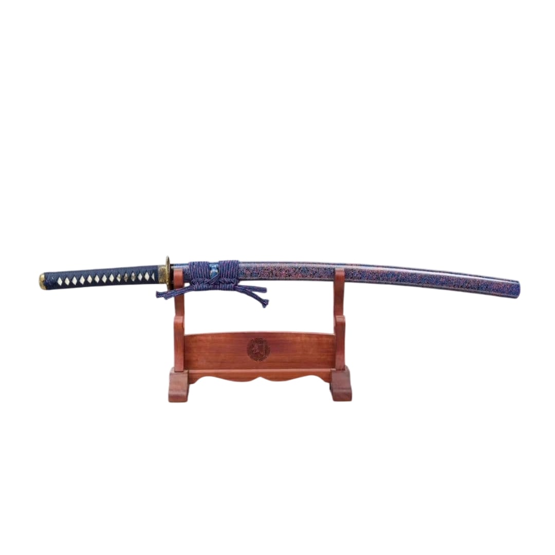 Starry Sky Katana, Hamon, True Yokote, Copper Fittings, Martial Equipment, Sword Fittings, Replica: Starry Sky Katana with Hamon, Horizontal Pattern, Copper Fittings, Weaponry, Sword Fittings, Replica Sword, Decorative Use, Display Piece The blade is made of a special alloy and is unsharpened. The t
