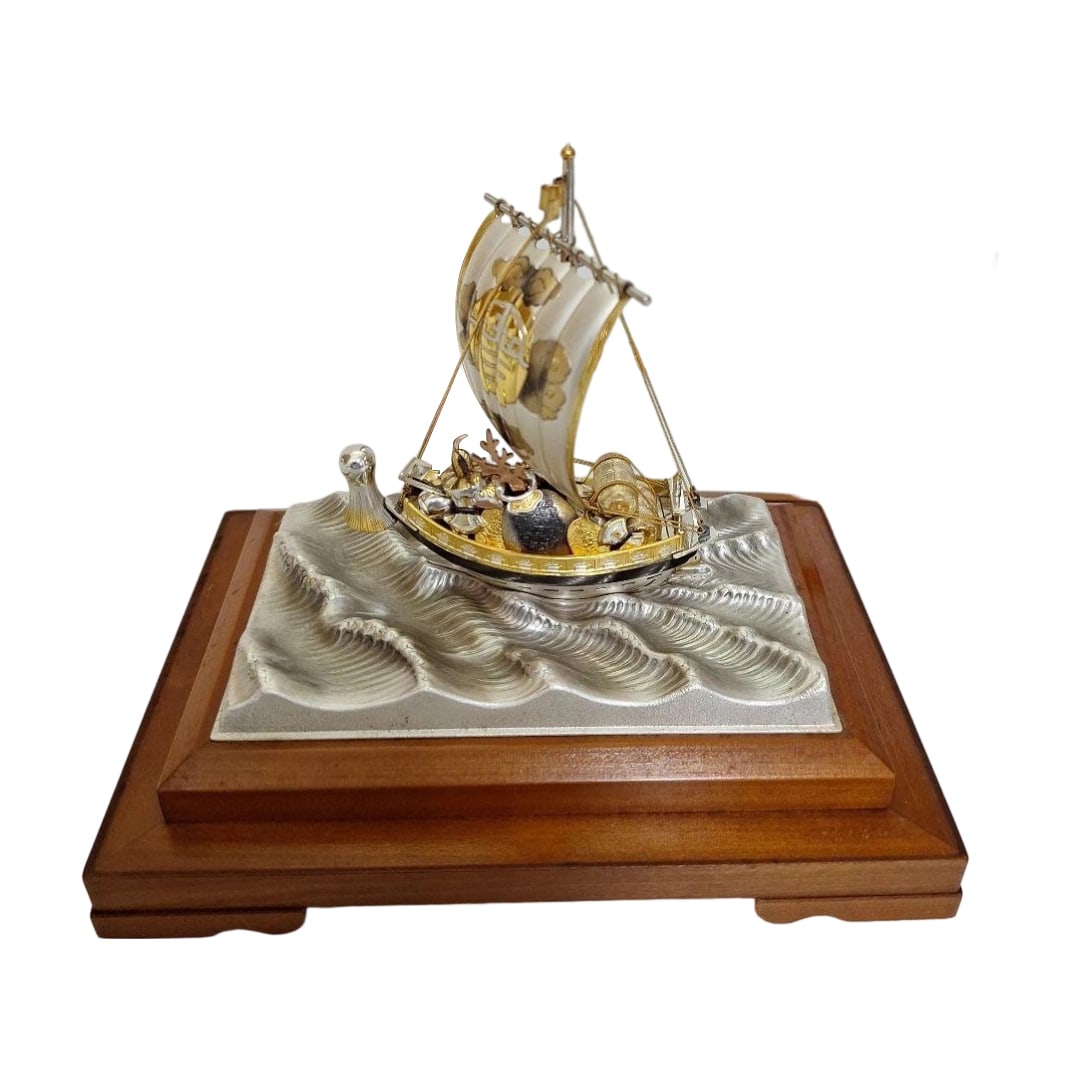 Silver Treasure Ship Ornament with Glass Display Case (1 of 8)