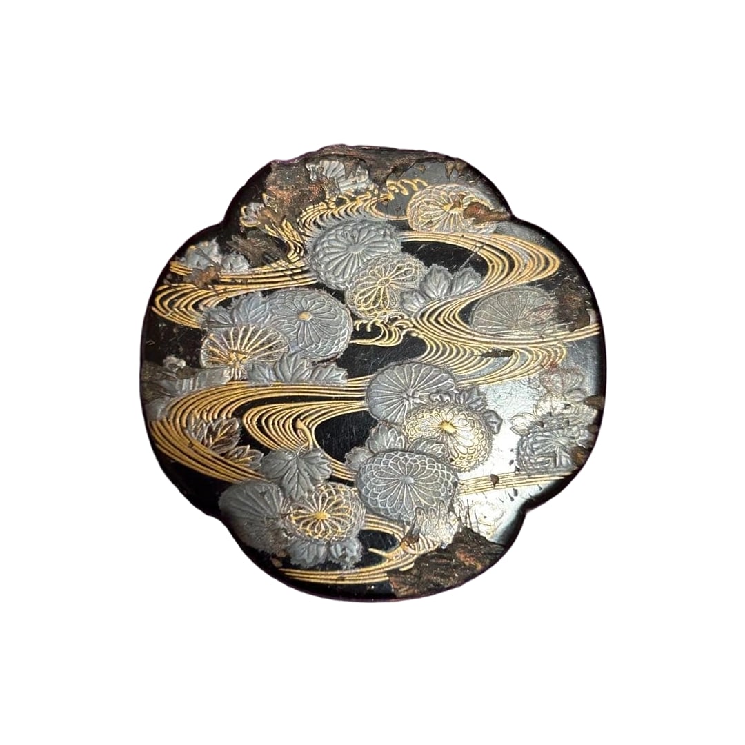 Makie Incense Container, Lacquerware, Chrysanthemum and Flowing Water Makie, Tea Ceremony Utensil, (1 of 10)