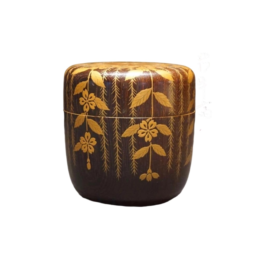 Chrysanthemum Pattern with Willow and Cherry Blossom Makie, Inner Nashiji, Large Natsume by Hisada: Chrysanthemum Pattern with Willow and Cherry Blossom Makie, Inner Nashiji, Large Natsume by Hisada Soya, with Box Inscribed by Jikyuusai. Tea Ceremony Utensil. Height: 8 cm, Width: 7.4 cm. Original Bo