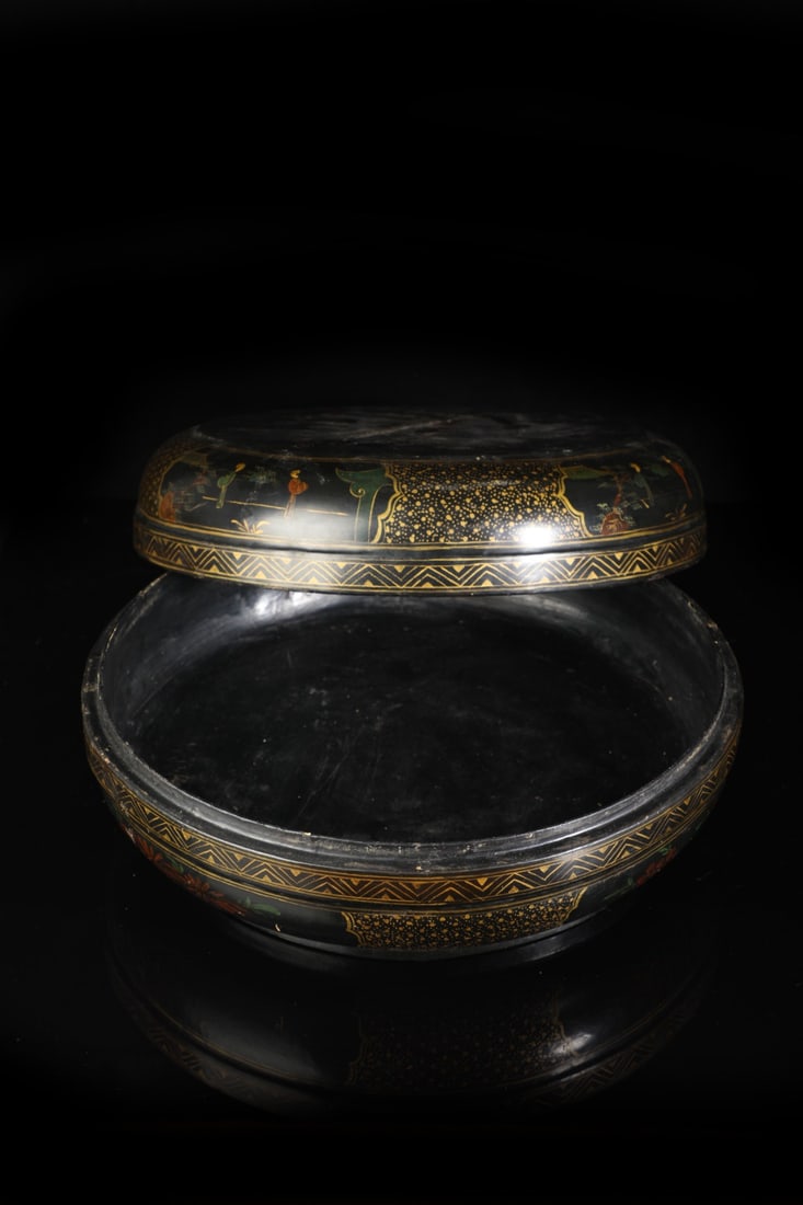 Lacquer Box - 9