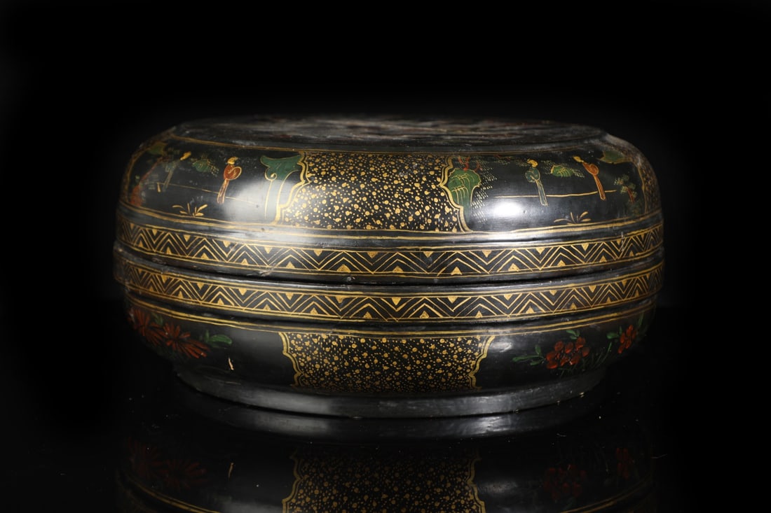Lacquer Box - 3