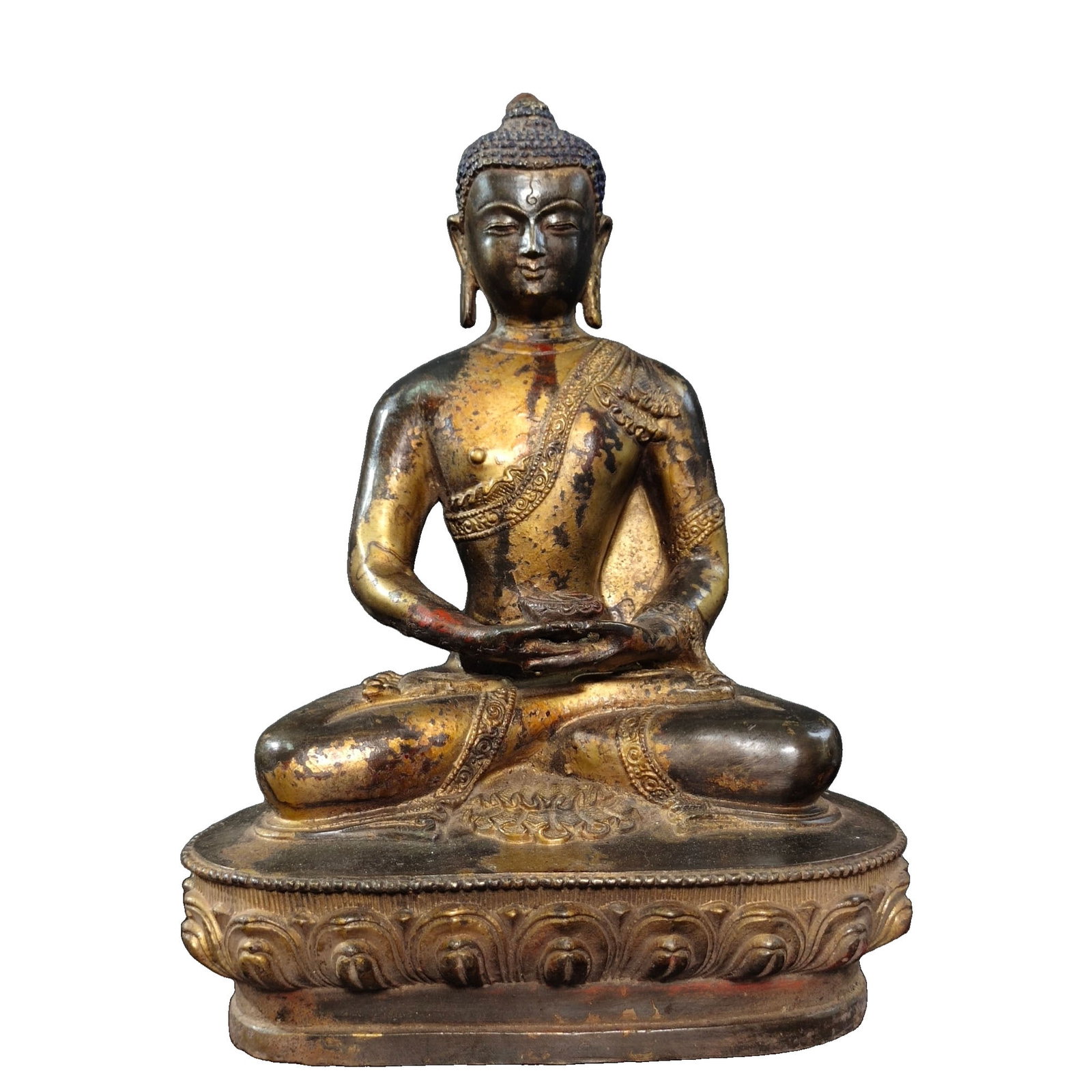 Mud Gold Vermilion Shakyamuni Buddha Statue: This Shakyamuni Buddha statue features a well-proportioned and substantial form, with exquisite craftsmanship and a remarkable appearance. The muted tones of the mud gold and vermilion create a serene