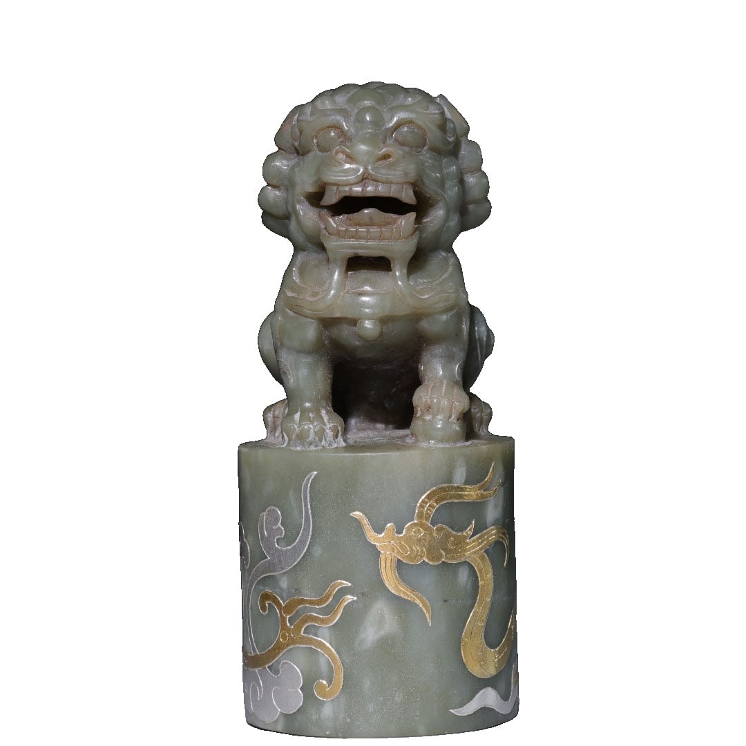 Warring States to Han Dynasty Hetian Jade Seal with Gold and Silver Inlay of Dragon, Phoenix, and: This Hetian jade seal features exquisite gold and silver inlay craftsmanship, with vivid dragon, phoenix, and auspicious cloud motifs, showcasing the superb artistry of the Warring States to Han Dynas