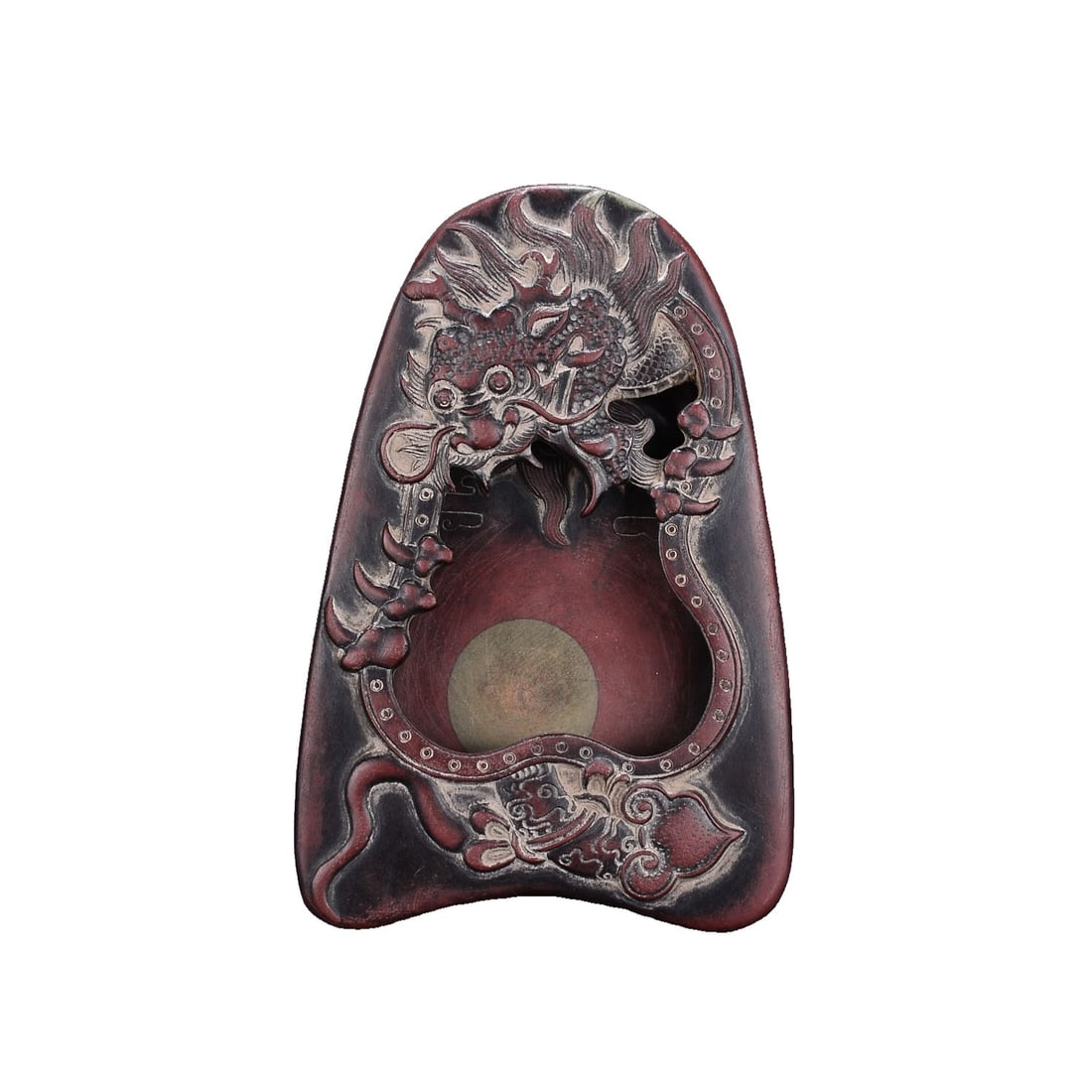Authentic Double-body Hollow Carved Tianxia Stone Box Inkstone: This inkstone is notable for its unique double-body hollow design, with exquisite carving craftsmanship and vivid imagery. The natural patina adds a sense of history, making it an excellent