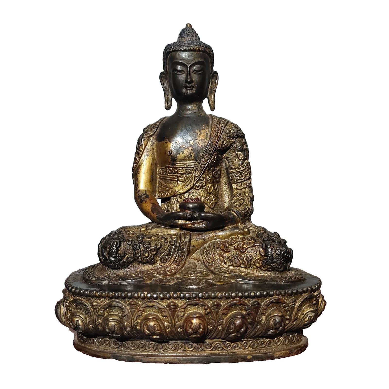 Pure Copper Gilded Sandalwood Medicine Buddha Statue: This Medicine Buddha statue is crafted from pure copper with a gilded sandalwood finish. It features a regular form and an ancient, elegant appearance. The statue is exquisitely shaped, showcasing a m