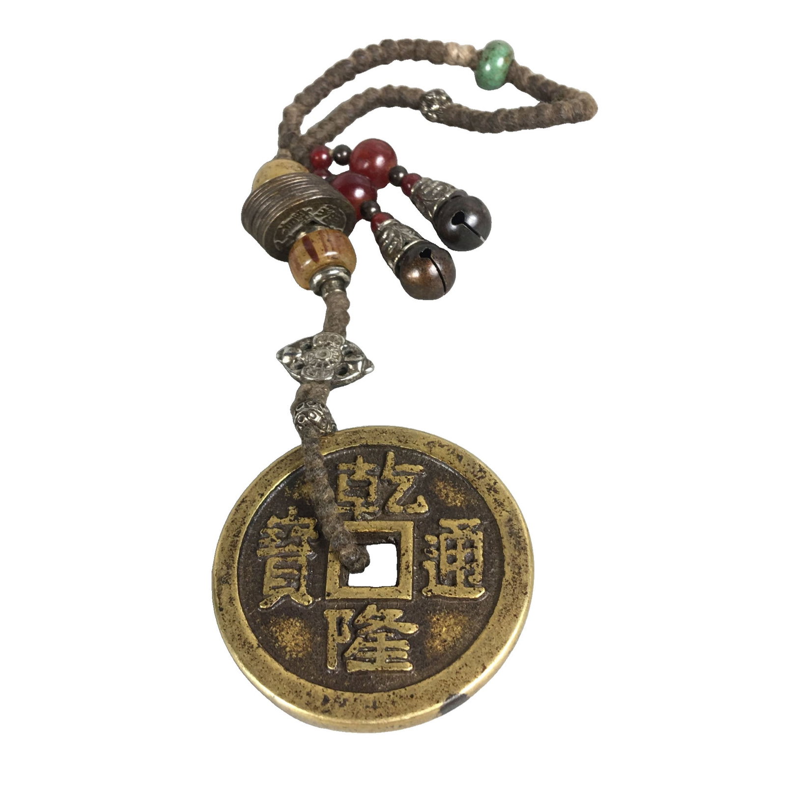 Qianlong Tongbao Copper Coin Pendant: This Qianlong Tongbao copper coin pendant features a rich patina, reflecting the passage of time and historical depth. The natural copper coin is in perfect condition, symbolizing good fortune and