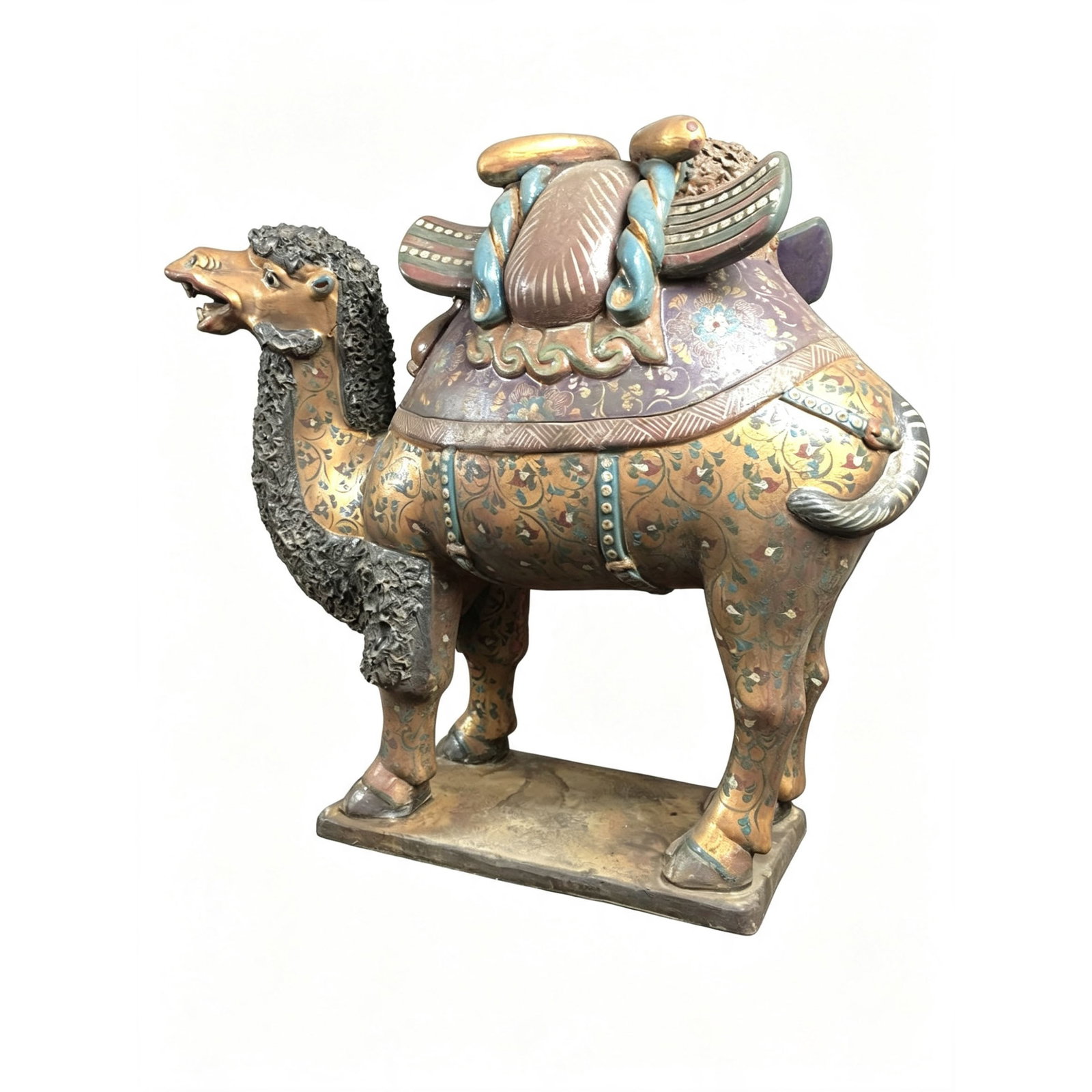Gilded Pottery Camel Figurine: This gilded pottery camel figurine showcases exquisite carving techniques, capturing the resilience and stability of a camel. Its detailed craftsmanship and elegant form reflect extraordinary
