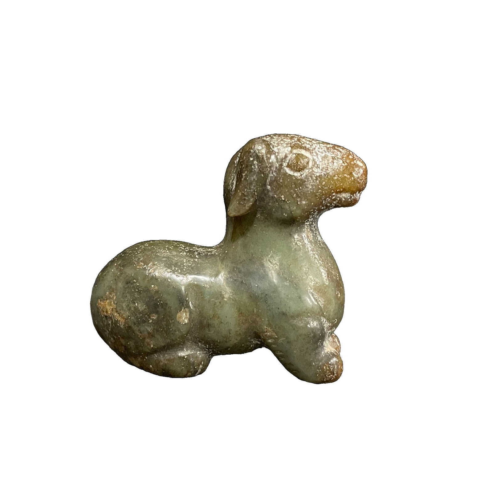 Hongshan Culture Jade Animal Ornament: This Hongshan Culture jade animal ornament features excellent patina, vivid carving, and clear facial features, making it a superb collectible piece. (Length 8cm, Thickness 2.8cm, Height 6.5cm,