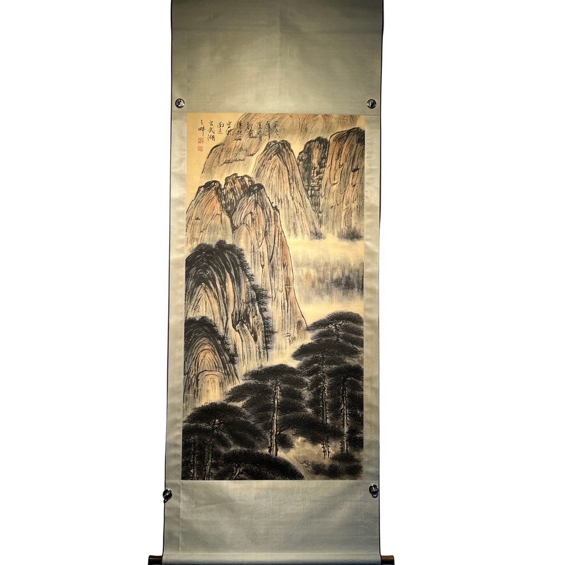 Modern Fu Baoshi Paper Landscape Hanging Scroll: Fu Baoshi is a renowned modern Chinese landscape painter, known for his unique brushwork and composition. This landscape hanging scroll showcases his profound understanding of natural scenery and arti