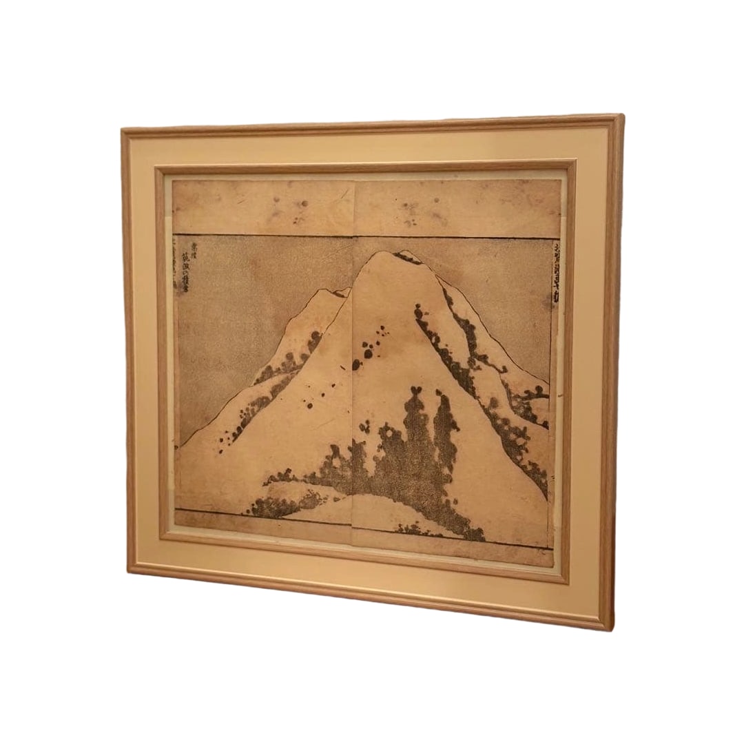Edo period Ukiyo-e "Snow on Mount Tsukuba in Hitachi" (Katsushika Hokusai): This is a work by Katsushika Hokusai, belonging to the Edo period. The work is mounted in a simple wooden frame with an acrylic panel, sized like a shikishi (square paperboard). It is a piece