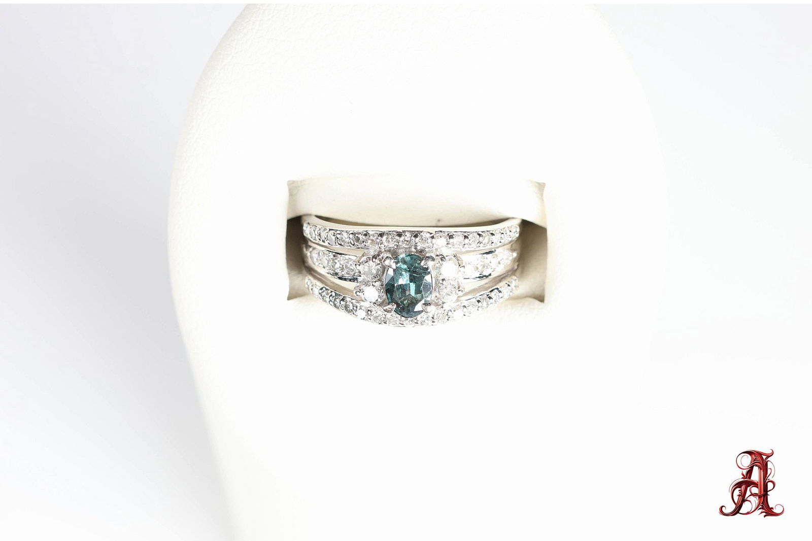 Platinum Natural Color-change Alexandrite And Diamond Ring, 0.75ctw, 6.9 Grams Jewelry Diamonds Gems (1 of 3)