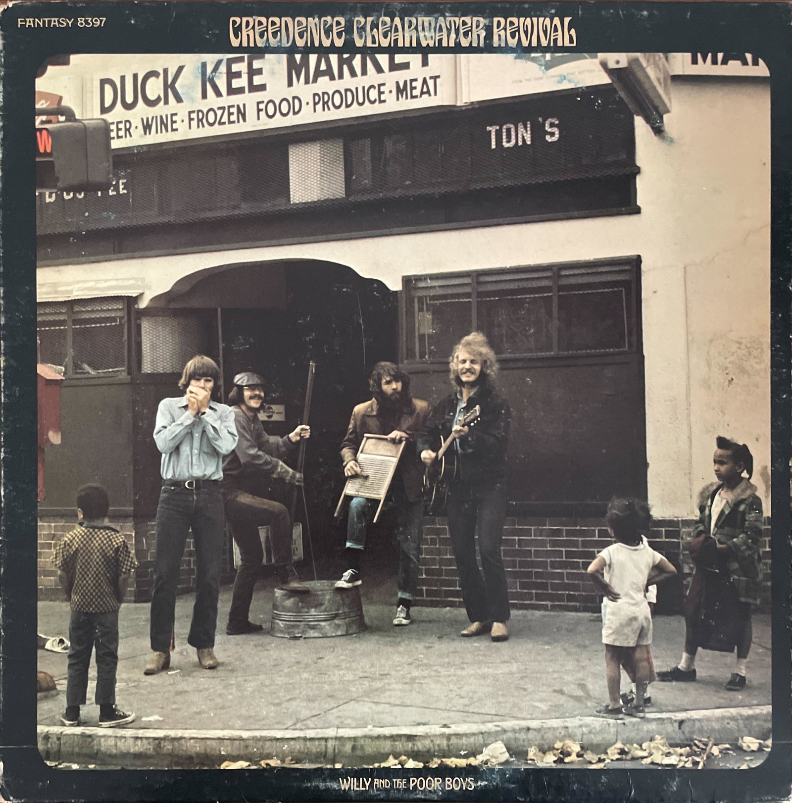Credence Clearwater Revival: Willy and the Poor Boys: Title: Willy and the Poor Boys Code: FANT 8397 Label: Fantasy Year Released: 1969 Country: Canada Format: Vinyl, LP, Album, Stereo Genre: Rock, Pop Style: Folk Rock Condition: