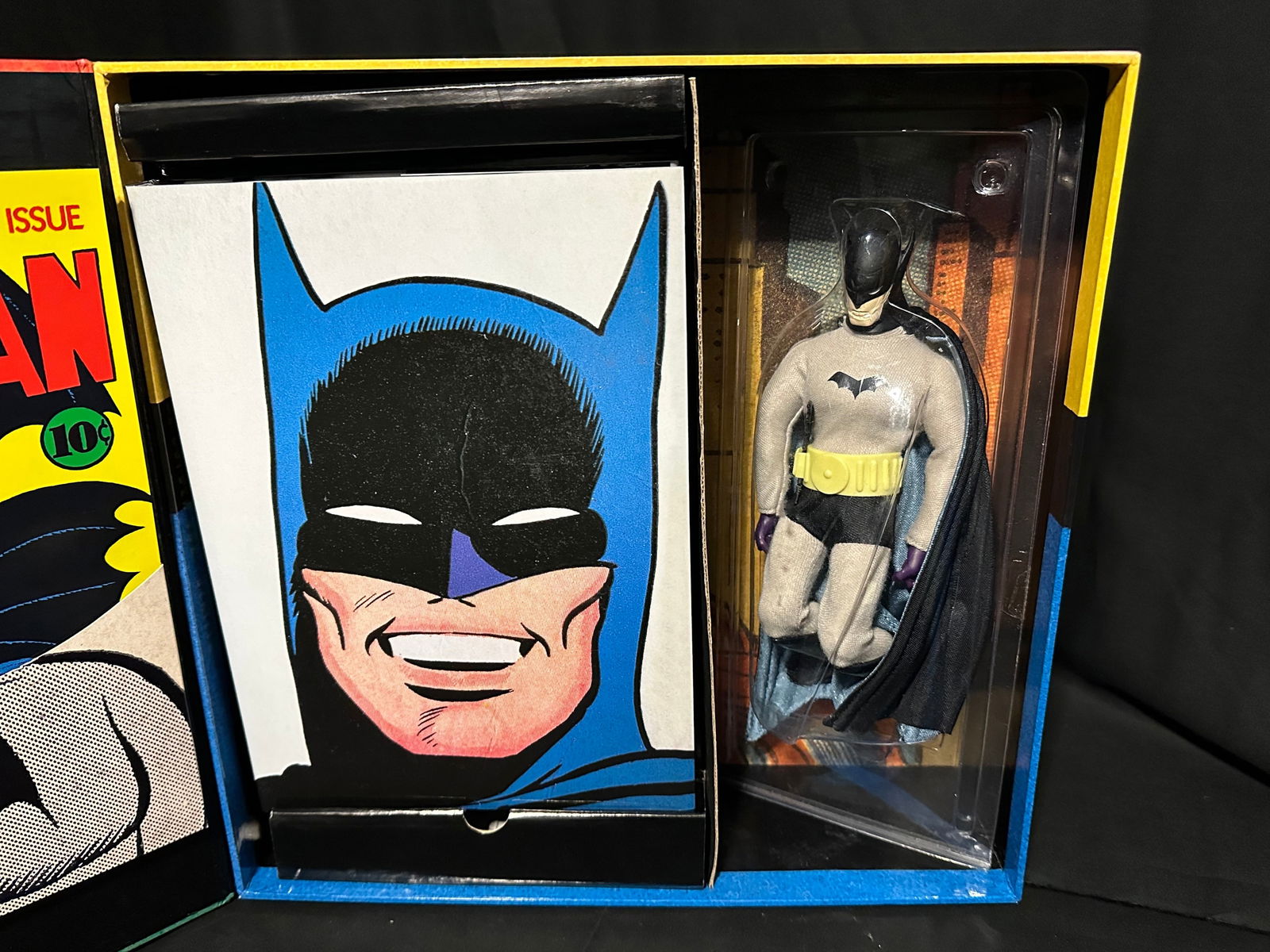 Batman Masterpiece Edition: The Caped Crusader's Golden Age With Hardcover, Comic, and Figure (1 of 6)