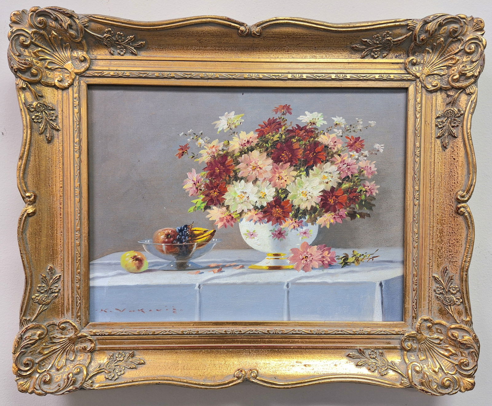 Marko Vukovic 12x16 'Still Life' Oil Painting: Marko Vukovic (1892-1973) Yugoslavia - New Yoek. National Academy of Design, Arts Student League. Oil on canvas 'Still Life' Signed lower left.. 12x16 inch (17.5 x 21.5 inch with frame). Overall very