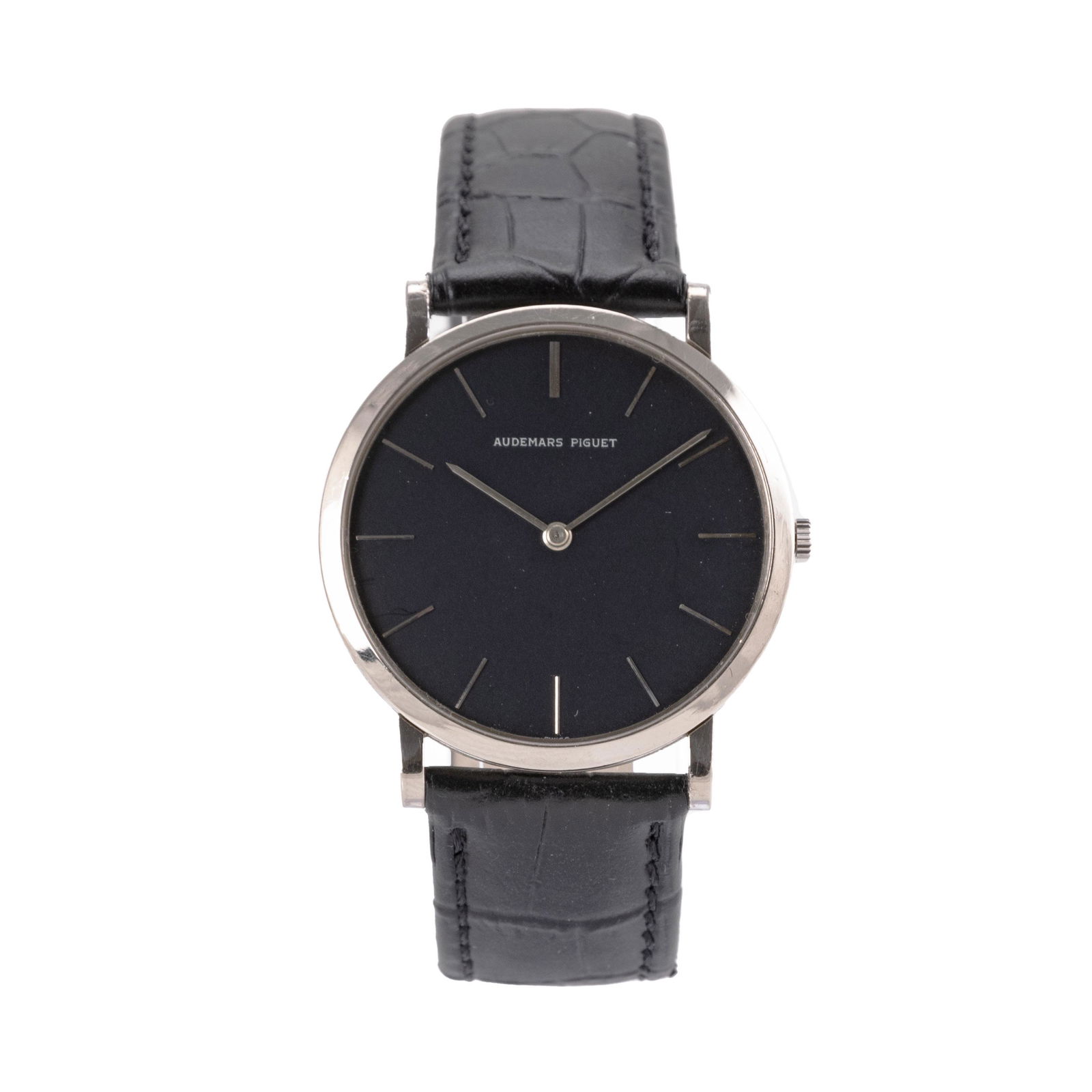 Audemars Piguet Calatrava Handaufzug,: Audemars Piguet Calatrava Handaufzug, Gehäusenr. 87309, Gehäuse 750 Weißgold, punziert, Ø Gehäuse 40 mm, Armband Leder, ergänzt, Schließe Metall, ergänzt, L