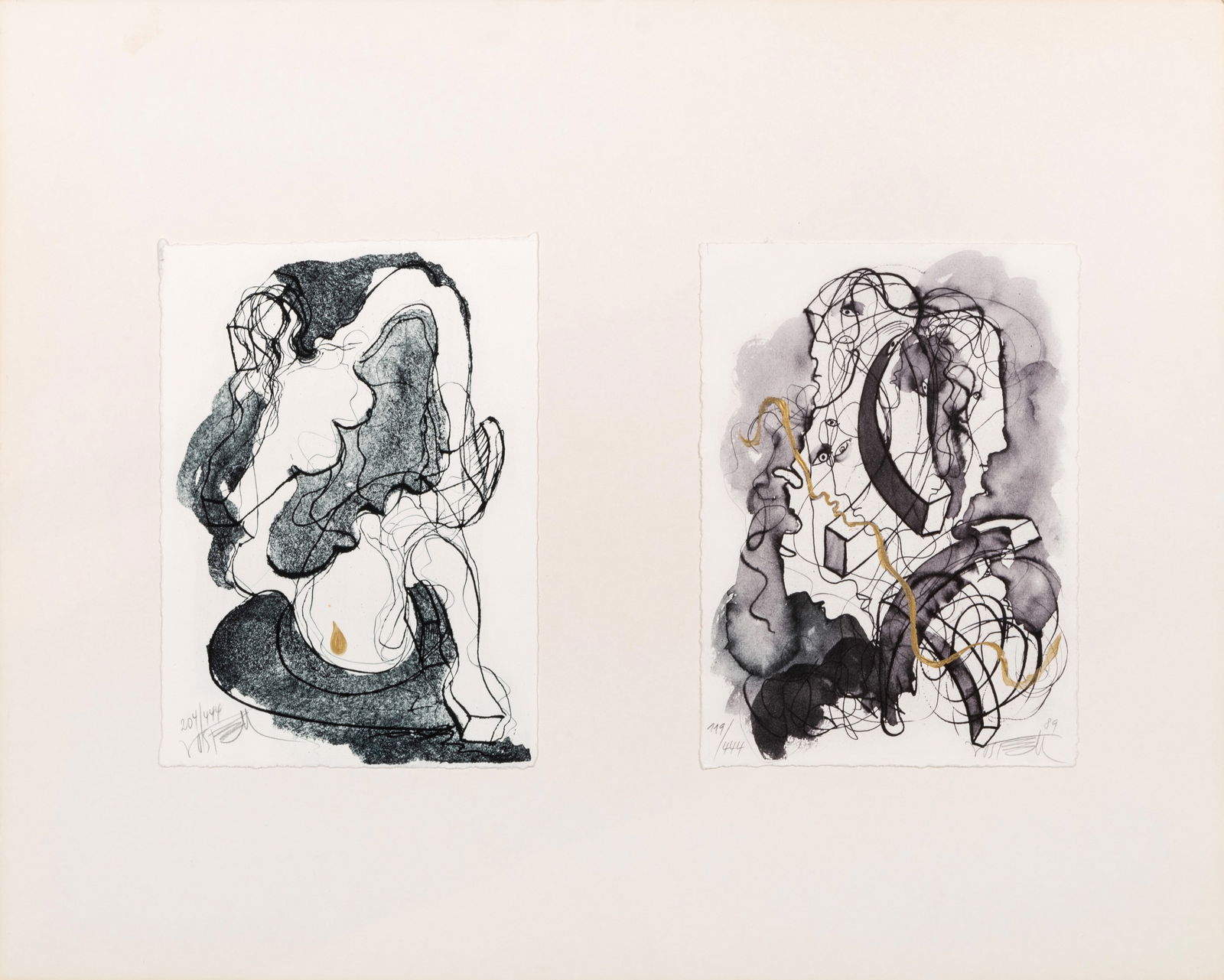 Wolf Vostell (1932 Leverkusen - 1998 Berlin) (F): Ohne Titel (abstrakte Kompositionen), zwei Aquatinta-Radierungen, goldgehöht auf Bütten, 21,5 cm x 15,3 cm Blattmaß, 204/444 und 119/444 nummeriert und jeweils signiert, beide vollfl