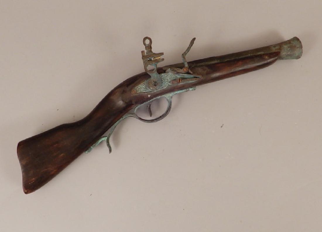 Antique Middle Eastern Blunderbuss: Antique Middle Eastern Flintlock Blunderbuss, Persian, 19 1/2" x 5 5/8" x 3 1/4", will only be sold in the United States, will only by shipped by the Philadelphia Mailroom (215-745-1100)