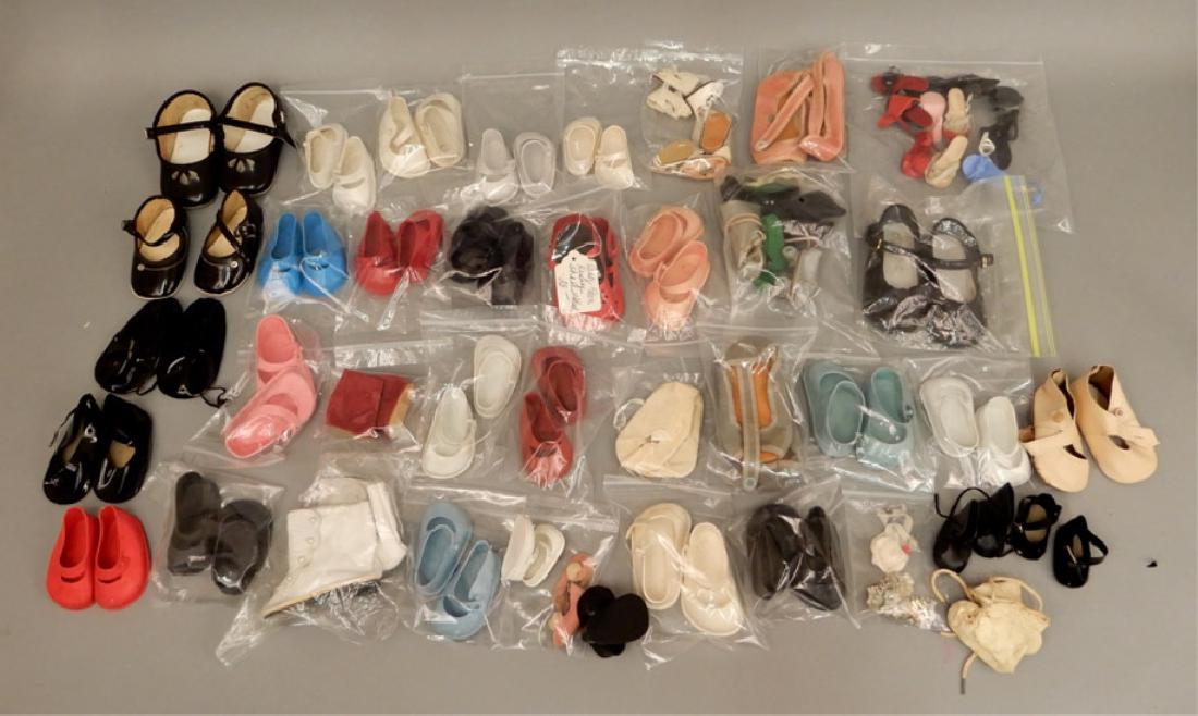 Grouping of 1950's doll shoes (1 of 2)