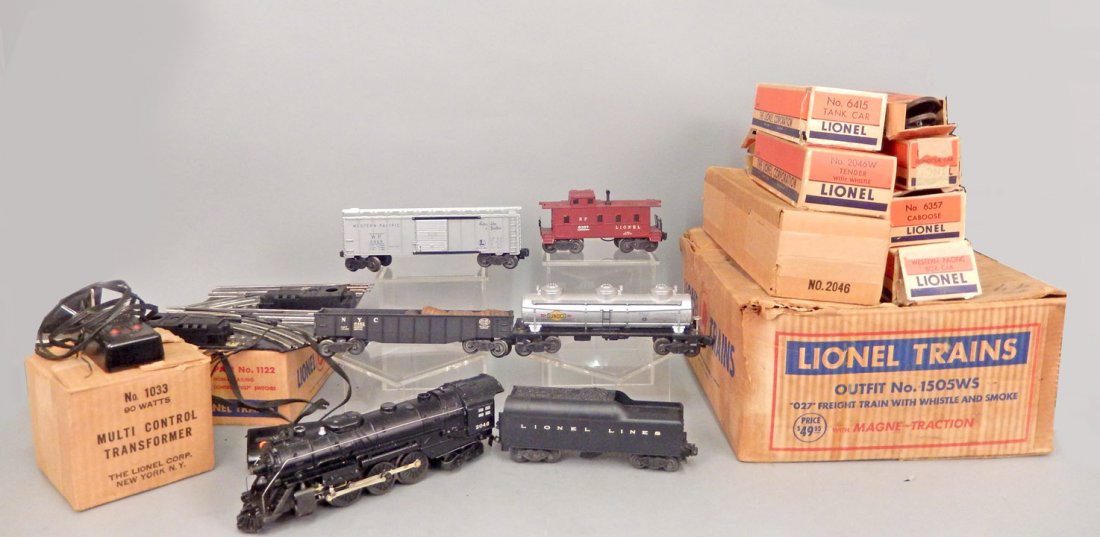 Lionel postwar O27 gauge set 1505WS in boxes, freight (1 of 10)
