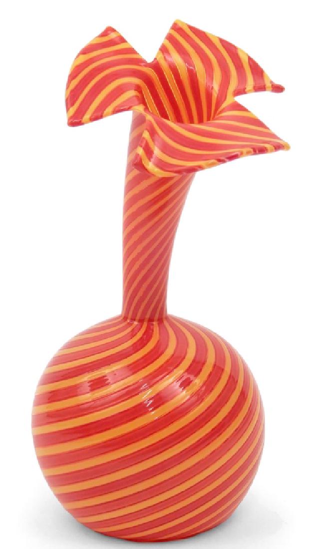 Oggetti art glass vase, signed Zennaro: Oggetti art glass vase by Zennaro, label on bottom "Oggetti Italy", script signature "O. (Orlando) Zennaro), 9 1/2" high