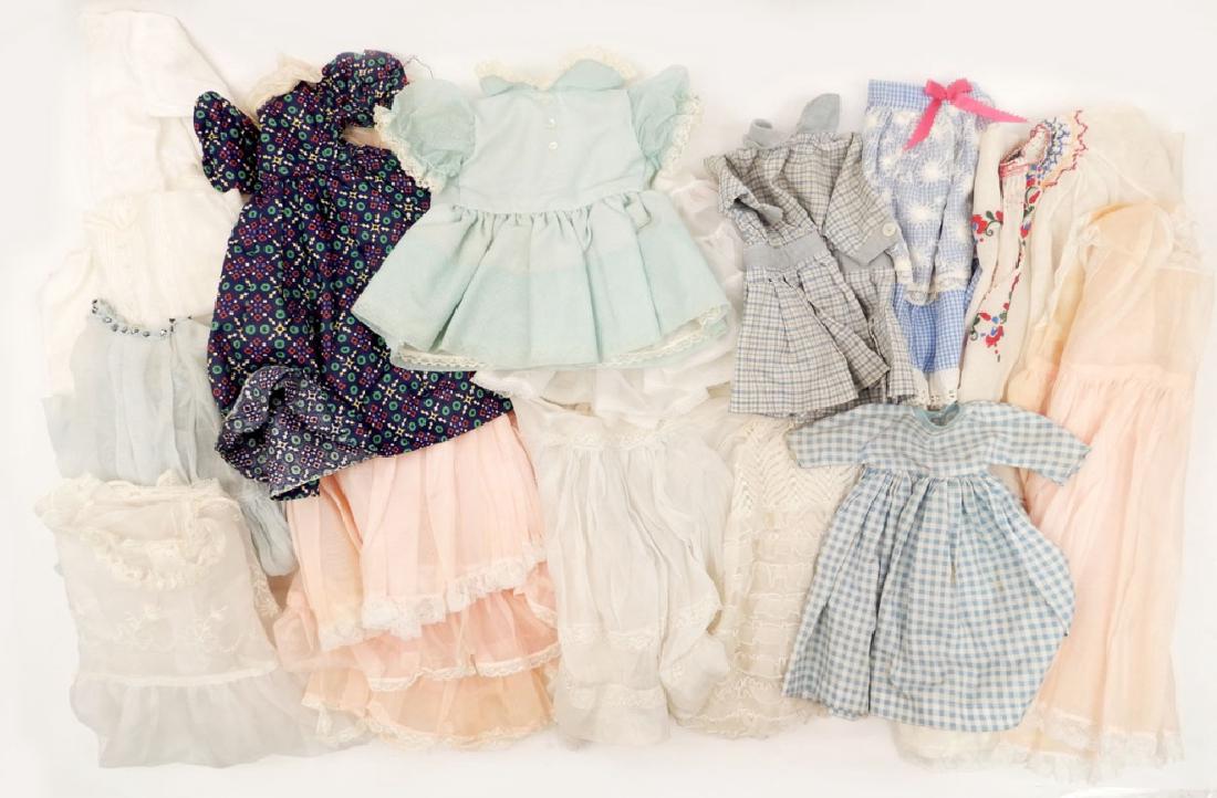 Assortment of doll clothes (1 of 5)