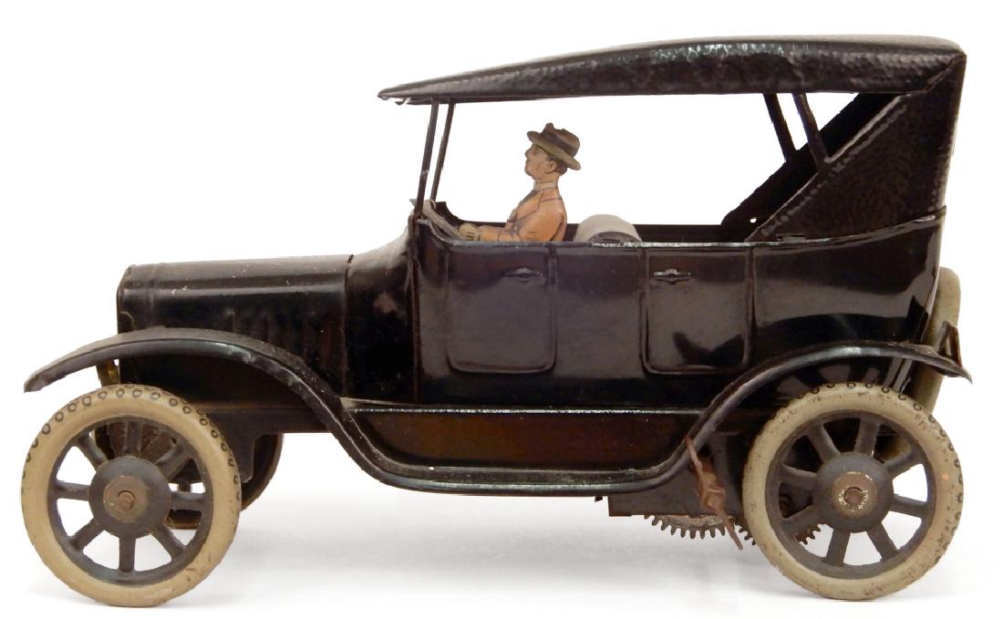 Bing Germany tin litho Model T windup (1 of 7)