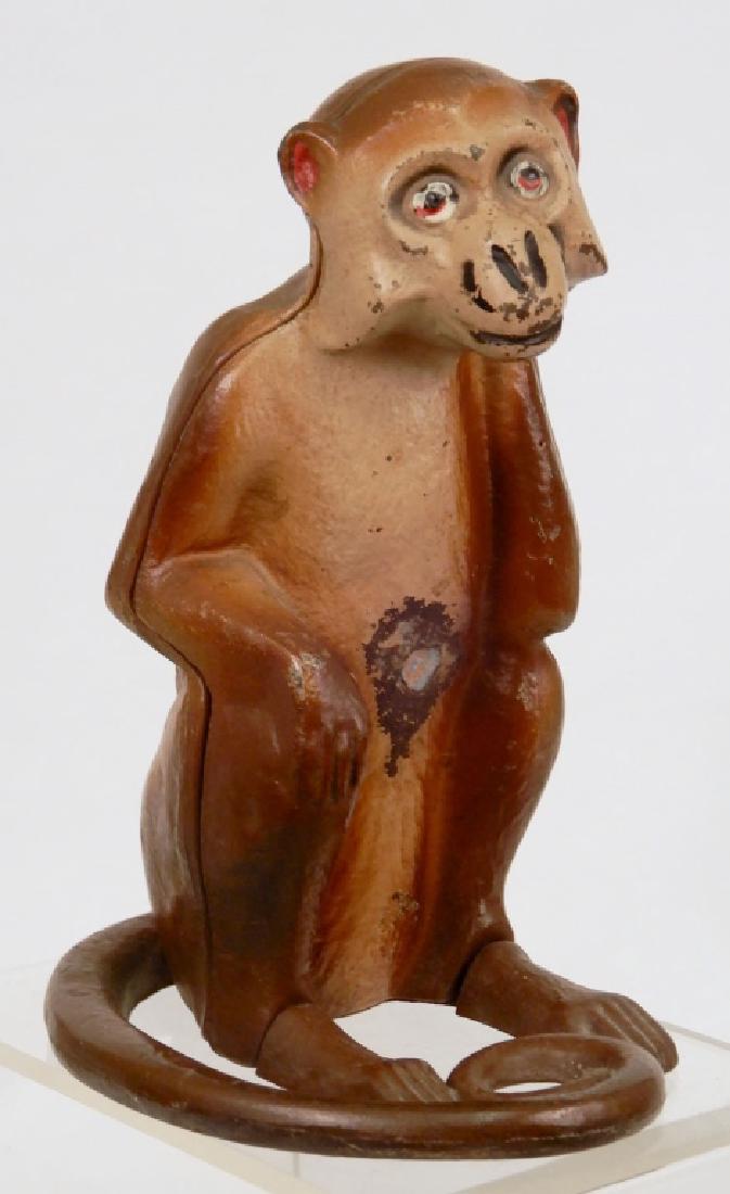 Hubley cast iron seated monkey doorstop (1 of 2)