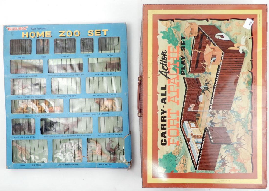 Marx Carry-all Fort Apache and Blue Box Zoo play sets (1 of 5)