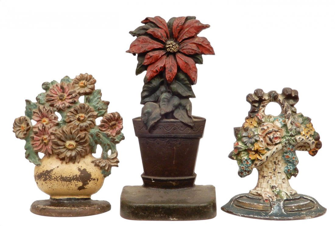 Three cast iron doorstops (1 of 3)