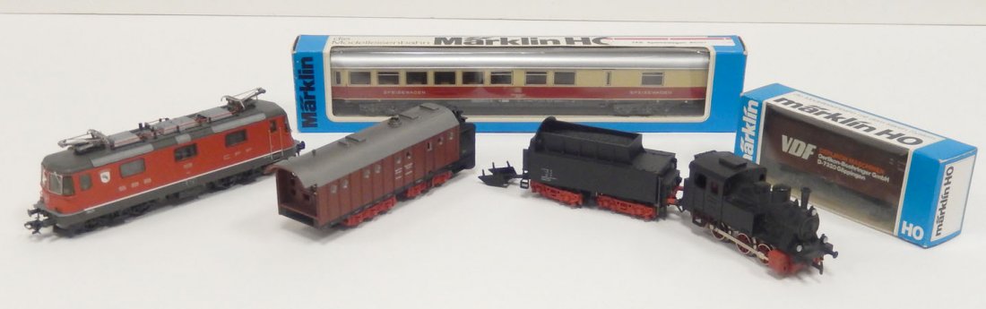 Lot of Marklin train cars (1 of 6)