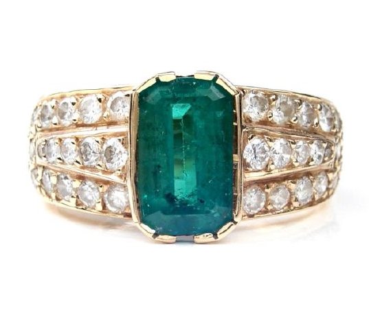 18k gold 2.0 carat emerald and diamond ring (1 of 4)
