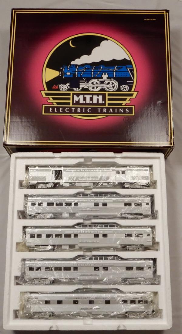 MTH Cal Zephyr 5-car 70' ABS Passenger Set in box (1 of 8)