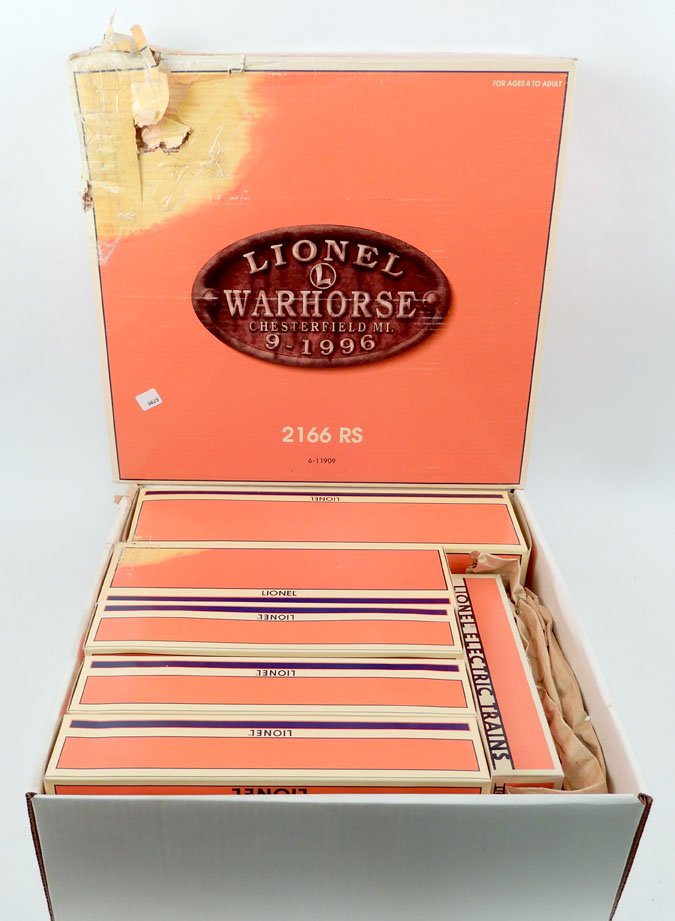 Lionel Warhorse train set in original box (1 of 9)