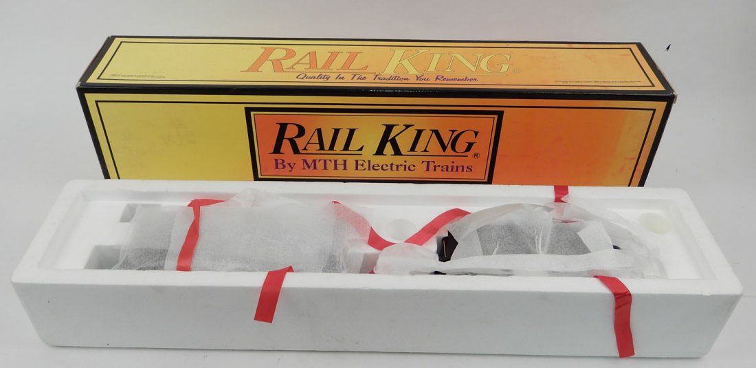 Rail King 0-8-0 steam engine and tender (1 of 4)