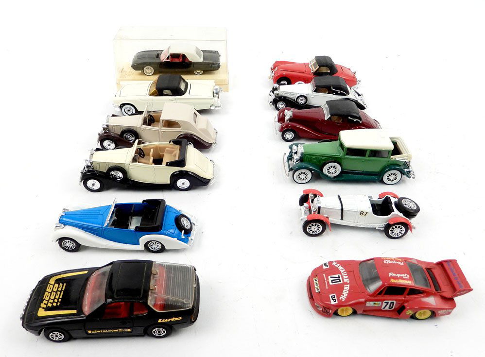 Solido and Corgi Toy cars, nine Solido automobiles (1 of 4)