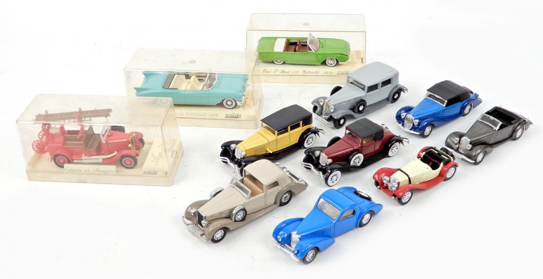 Eleven Solido scale model cars, Made in France (1 of 4)