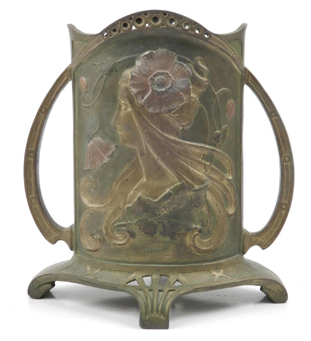 W. Hering Art Nouveau vase (1 of 3)