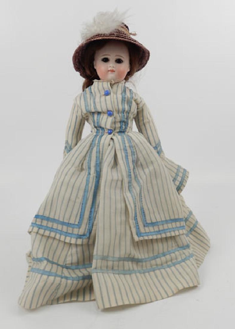 Bisque shoulder head doll (1 of 3)