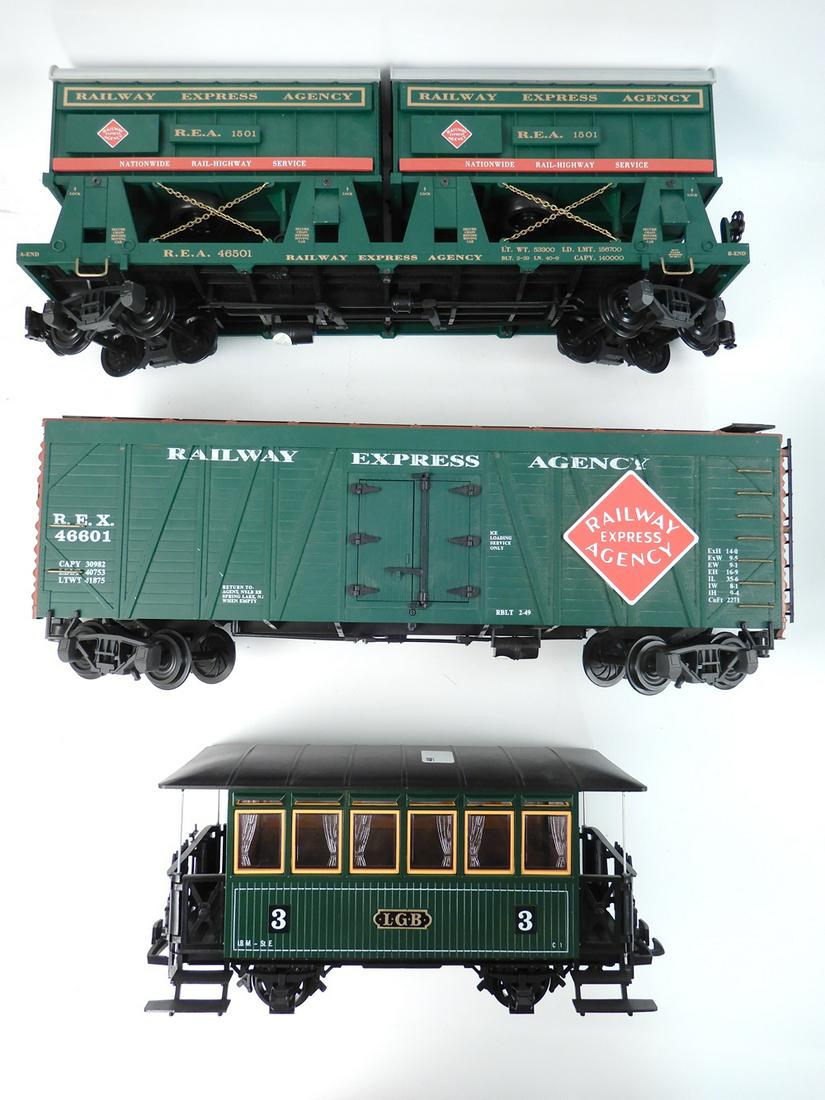 G gauge train cars (1 of 2)