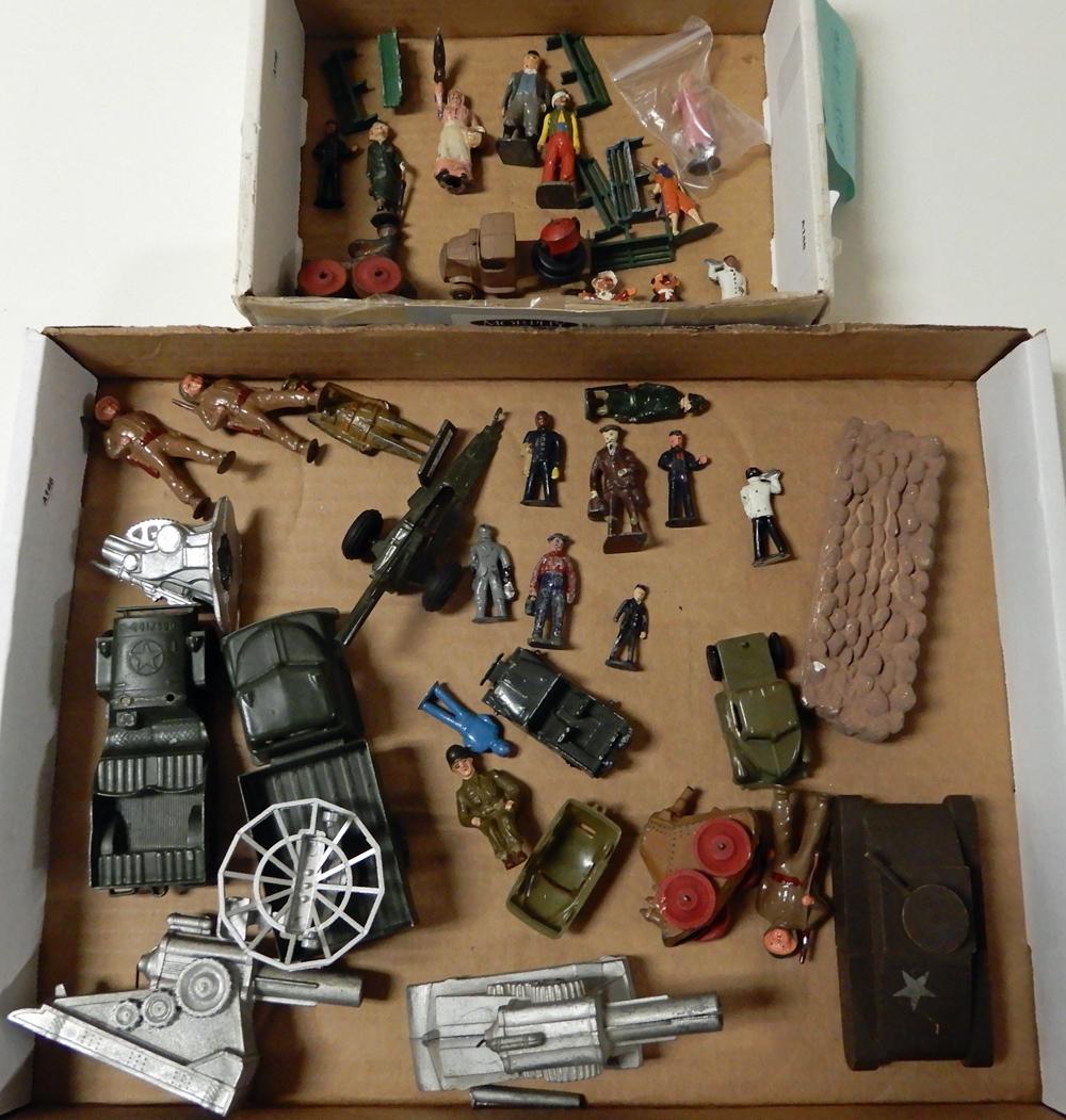 Assorted metal toy soldiers, vehicles and accessories (1 of 3)