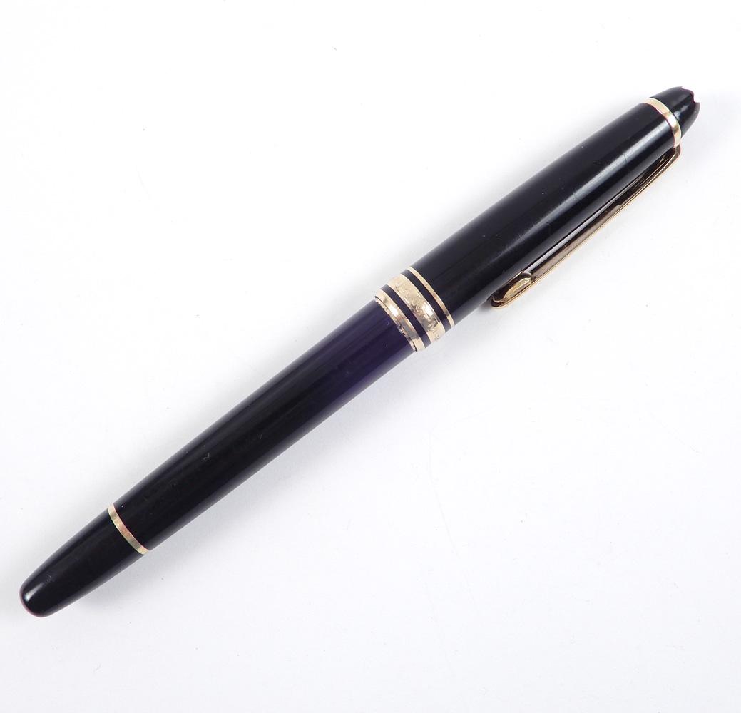 Vintage Montblanc fountain pen: Vintage Montblanc fountain pen, 14k gold nib marked 4810 14k Montblanc, engraved around band Montblanc-Meisterstuck, 5 1/2" long-closed