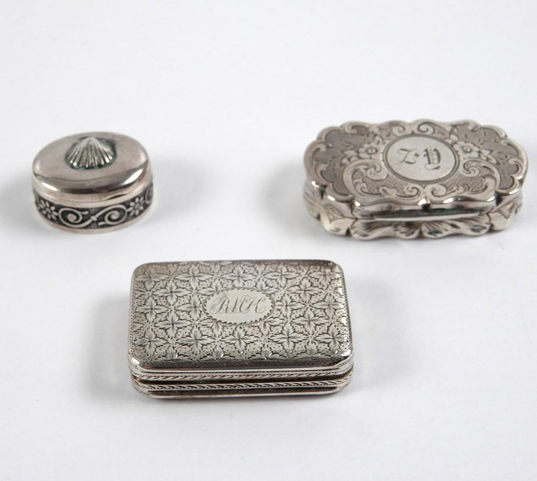 Three Victorian sterling silver vinaigrettes (1 of 2)