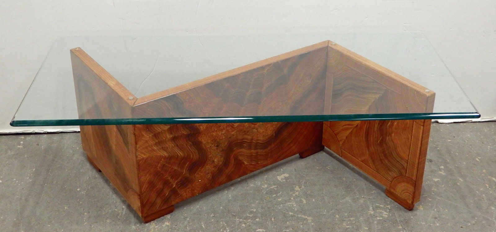Z coffee table (1 of 1)