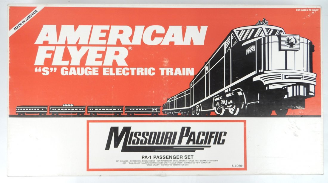 American Flyer S Gauge Missouri Pacific Passenger set (1 of 2)