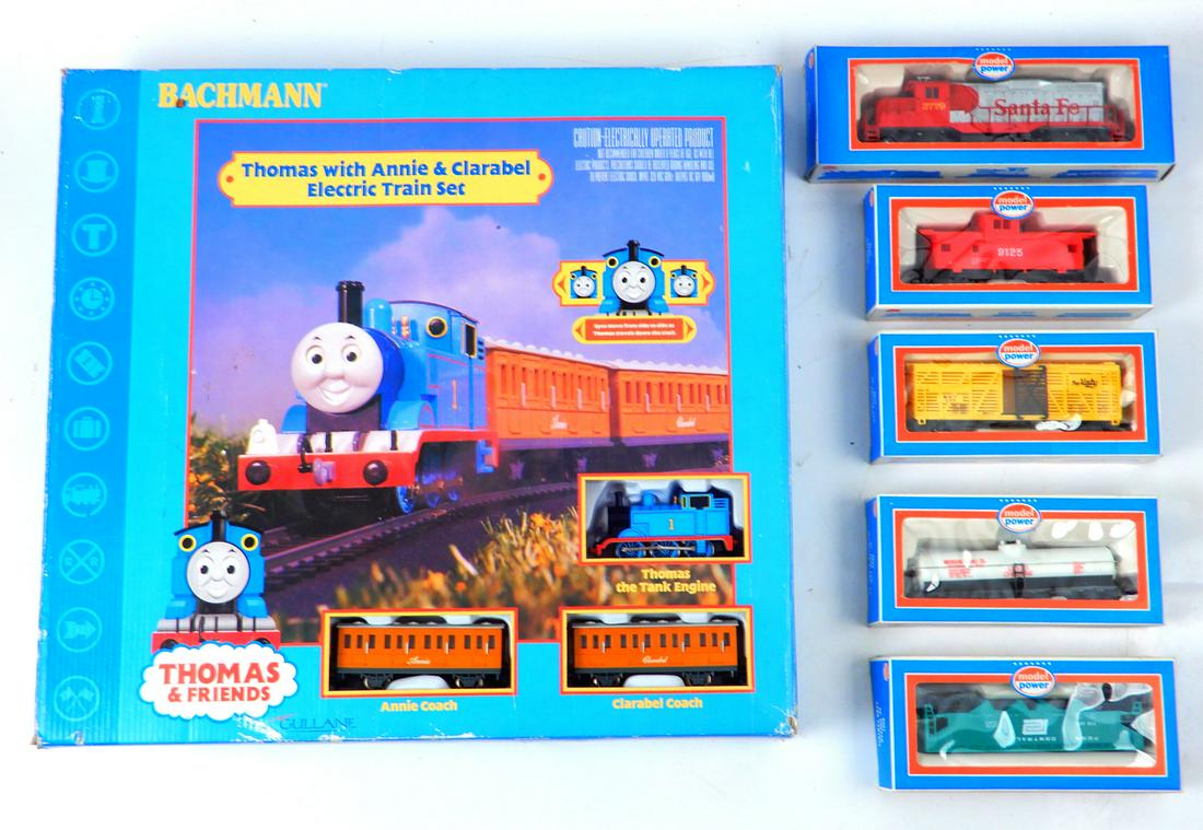 Two HO train sets in original boxes (1 of 2)